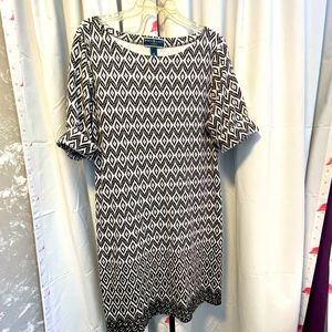 Black and white knit dress